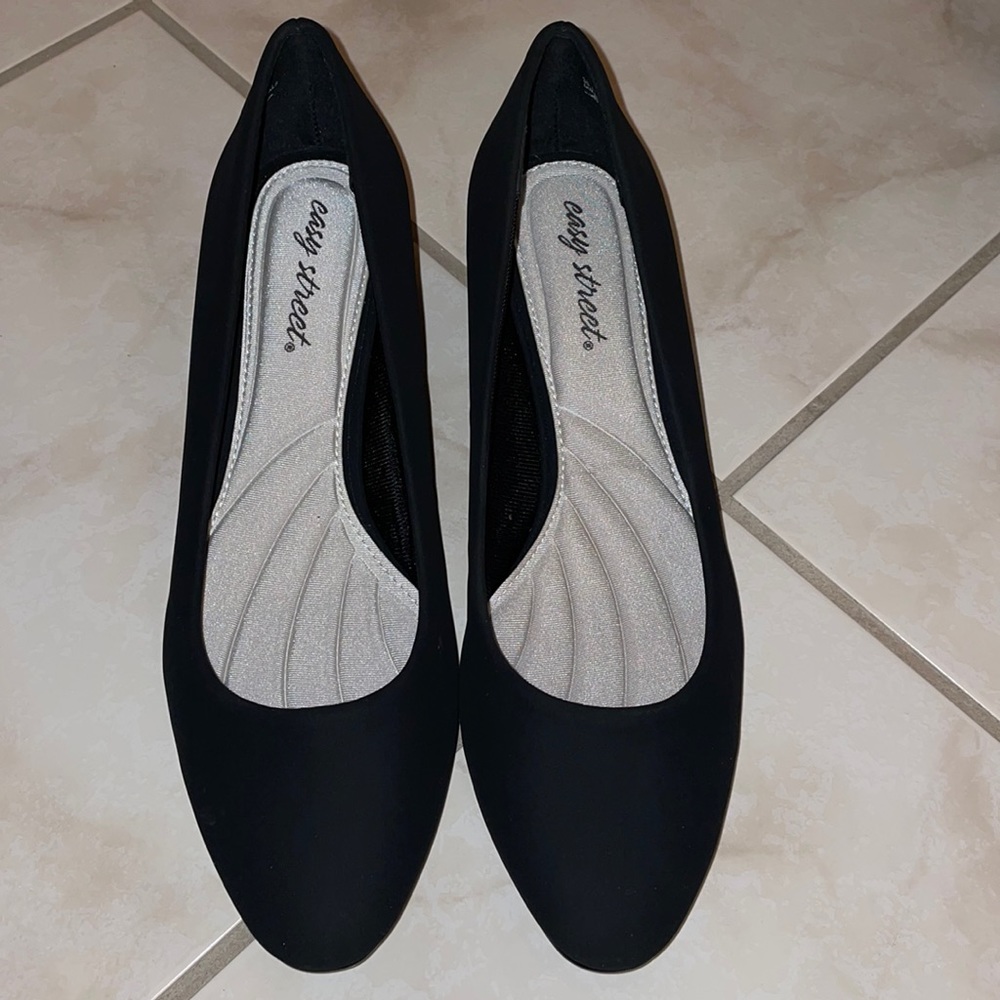 Women’s dress shoes